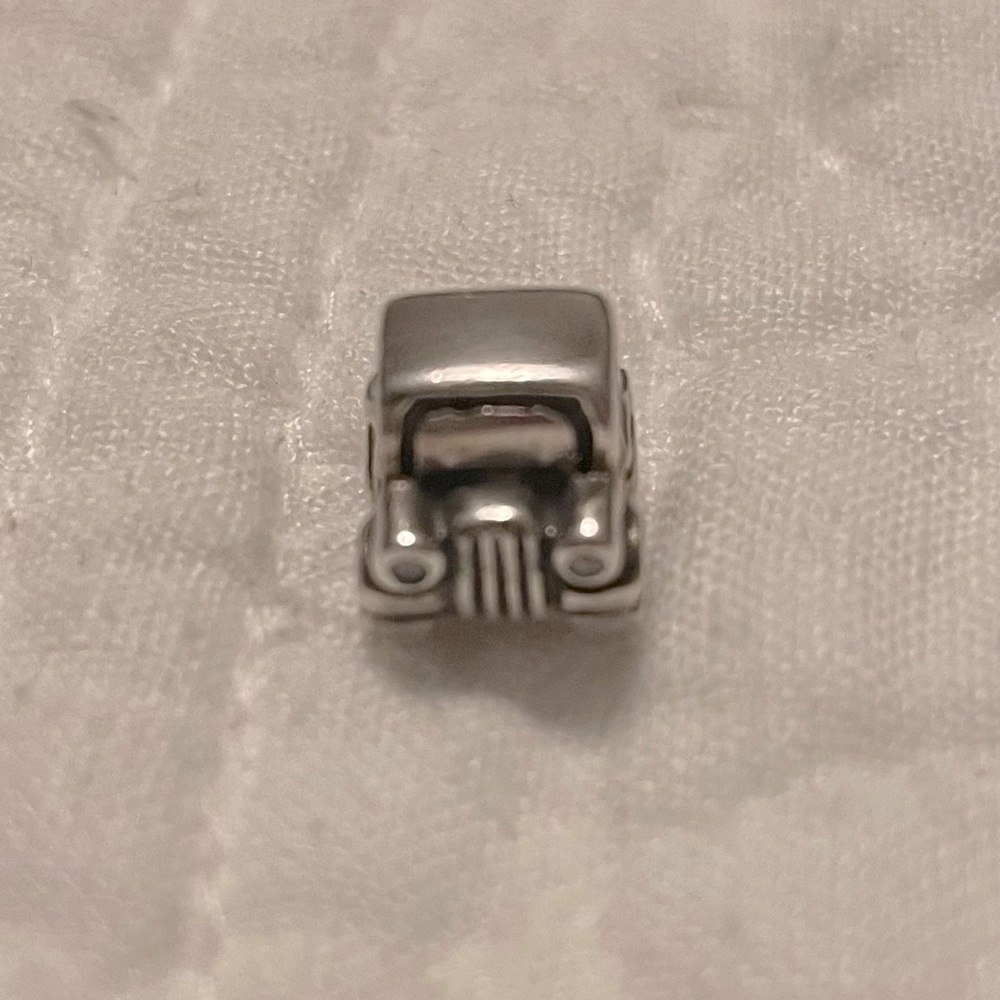 Pandora Car Charm